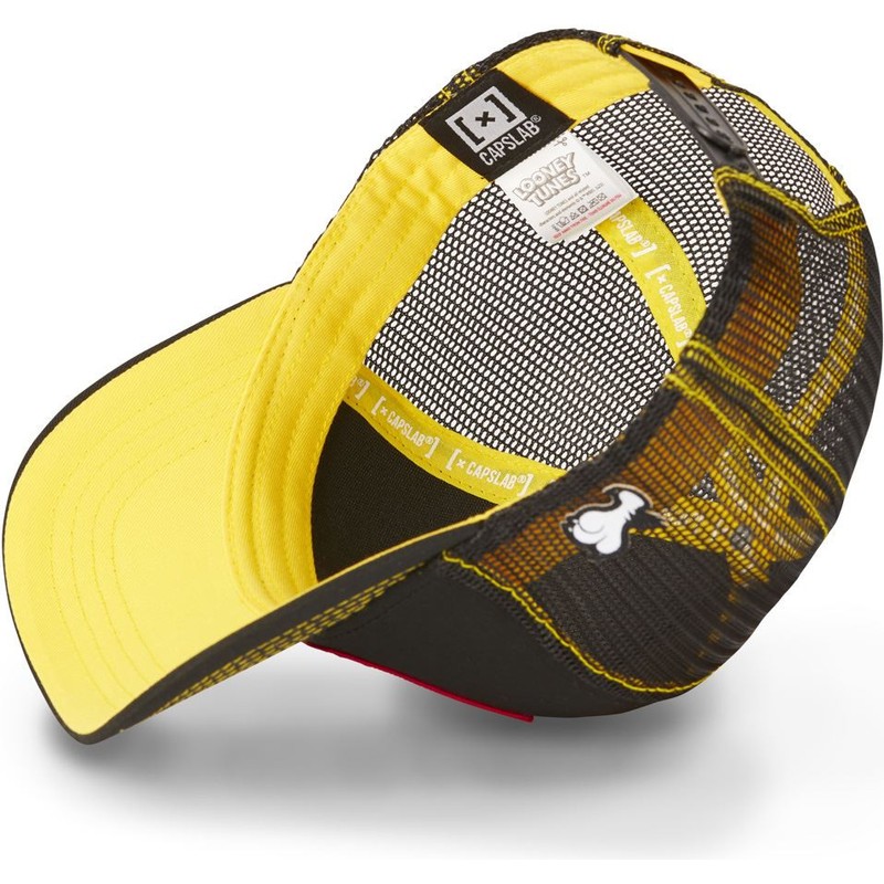 capslab-sylvester-sy1-looney-tunes-black-trucker-hat