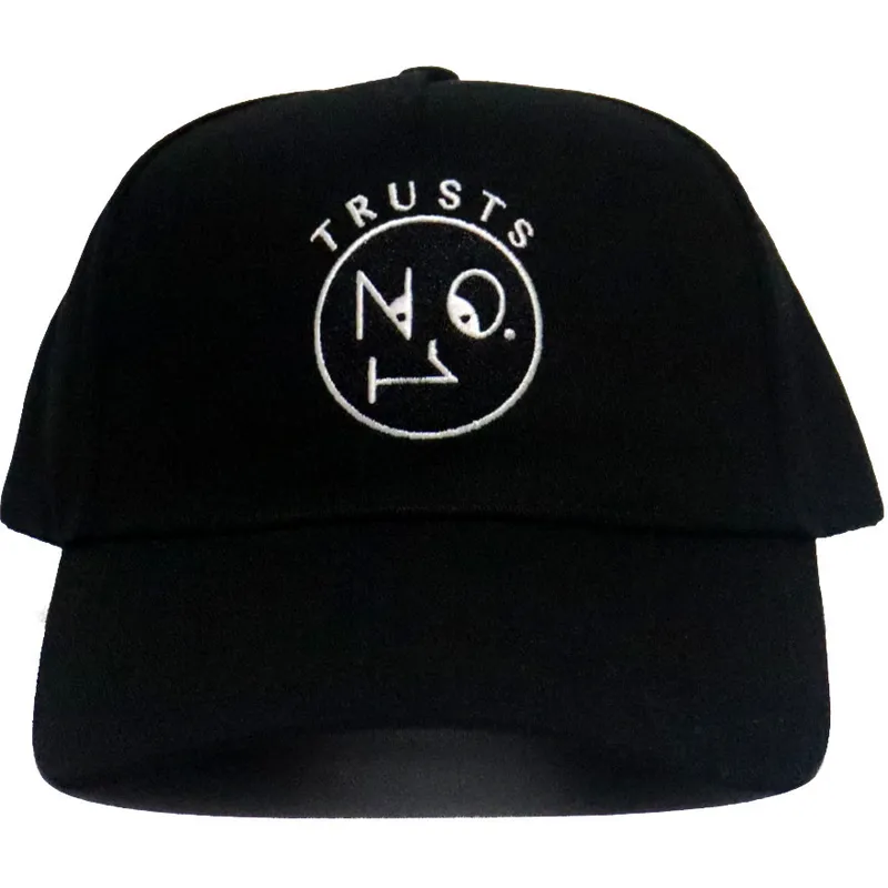 cap-islenkta-black-adjustable-strap-the-no1-face