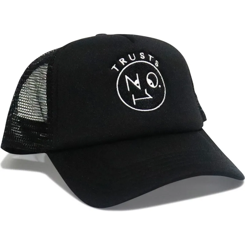 czapka-trucker-czarna-trusts-no1-neoprene-black-white-logo-od-the-no1-face
