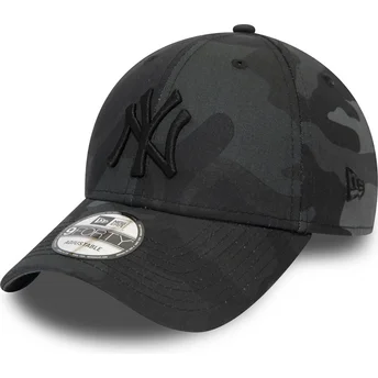 Czapka z daszkiem z czarnym kamuflażem regulowana z czarnym logo 9FORTY League Essential New York Yankees MLB New Era
