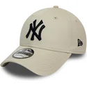 cap-islenkta-beige-adjustable-strap-negro-9forty-league-essential-new-york-yankees-mlb-new-era