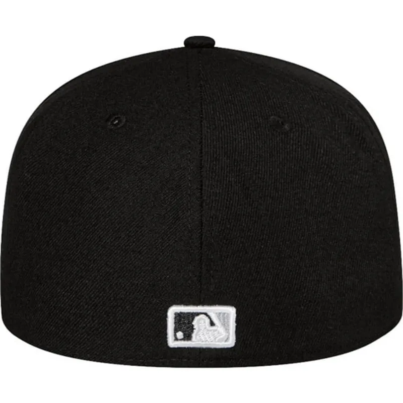 kepure-plokscia-juoda-priglundantis-59fifty-authentic-on-field-game-chicago-white-sox-mlb-new-era