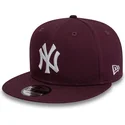 kepure-plokscia-raudona-snapback-9fifty-essential-new-york-yankees-mlb-new-era