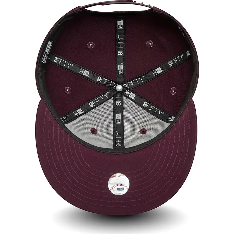 kepure-plokscia-raudona-snapback-9fifty-essential-new-york-yankees-mlb-new-era