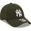zielona-zakrzywiona-czapka-regulowana-9forty-the-league-melton-new-york-yankees-mlb-od-new-era
