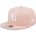 kepure-plokscia-rozine-snapback-9fifty-league-essential-new-york-yankees-mlb-new-era