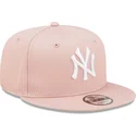 kepure-plokscia-rozine-snapback-9fifty-league-essential-new-york-yankees-mlb-new-era