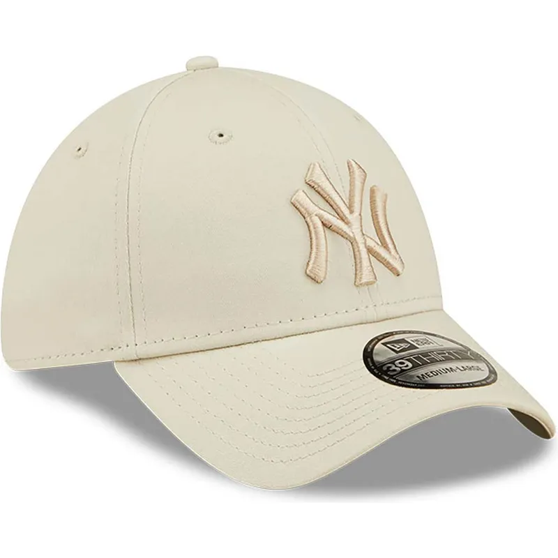 bezowa-dopasowana-czapka-z-zakrzywionym-daszkiem-z-bezowym-logo-39thirty-league-essential-new-york-yankees-mlb-new-era