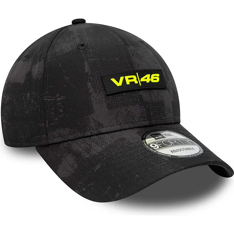kepure-islenkta-juoda-reguliuojama-juostele-valentino-rossi-vr46-9forty-all-over-print-valentino-rossi-vr46-motogp-new-era