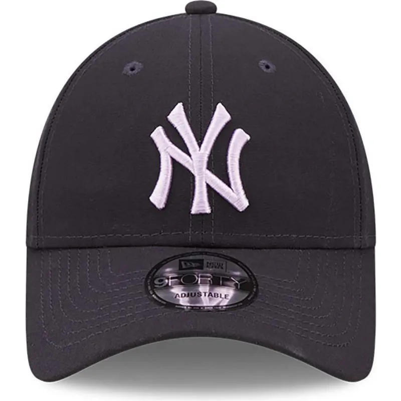 kepure-islenkta-tamsiai-melyna-reguliuojamas-9forty-repreve-new-york-yankees-mlb-new-era kepure-islenkta-tamsiai-melyna-reguliuojamas-9forty-repreve-new-york-yankees-mlb-new-era