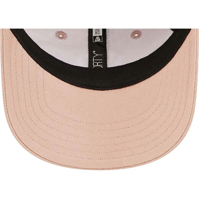 kepure-islenkta-rozine-reguliuojamas-vaikams-9forty-league-essential-new-york-yankees-mlb-new-era