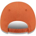 pomaranczowa-regulowana-czapka-z-zakrzywionym-daszkiem-dla-malego-dziecka-z-bezowym-logo-9forty-league-essential-new-york-yankee