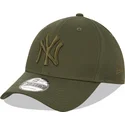kepure-islenkta-zalia-snapback-9forty-league-essential-new-york-yankees-mlb-new-era
