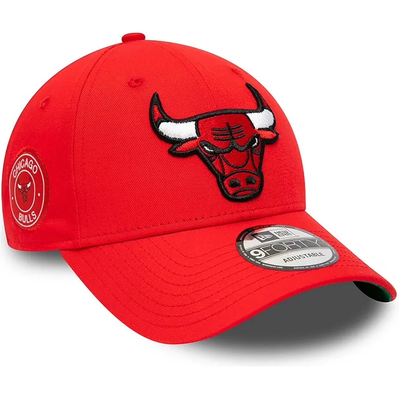 kepure-islenkta-raudona-reguliuojamas-9forty-team-side-patch-chicago-bulls-nba-new-era