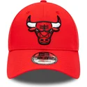kepure-islenkta-raudona-reguliuojamas-9forty-team-side-patch-chicago-bulls-nba-new-era