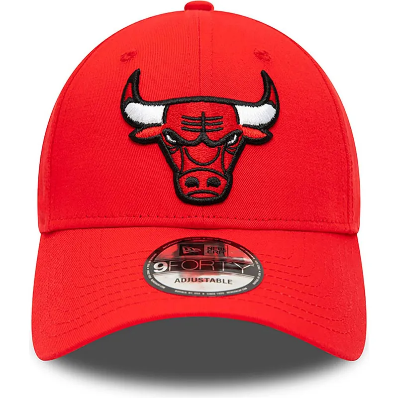 kepure-islenkta-raudona-reguliuojamas-9forty-team-side-patch-chicago-bulls-nba-new-era