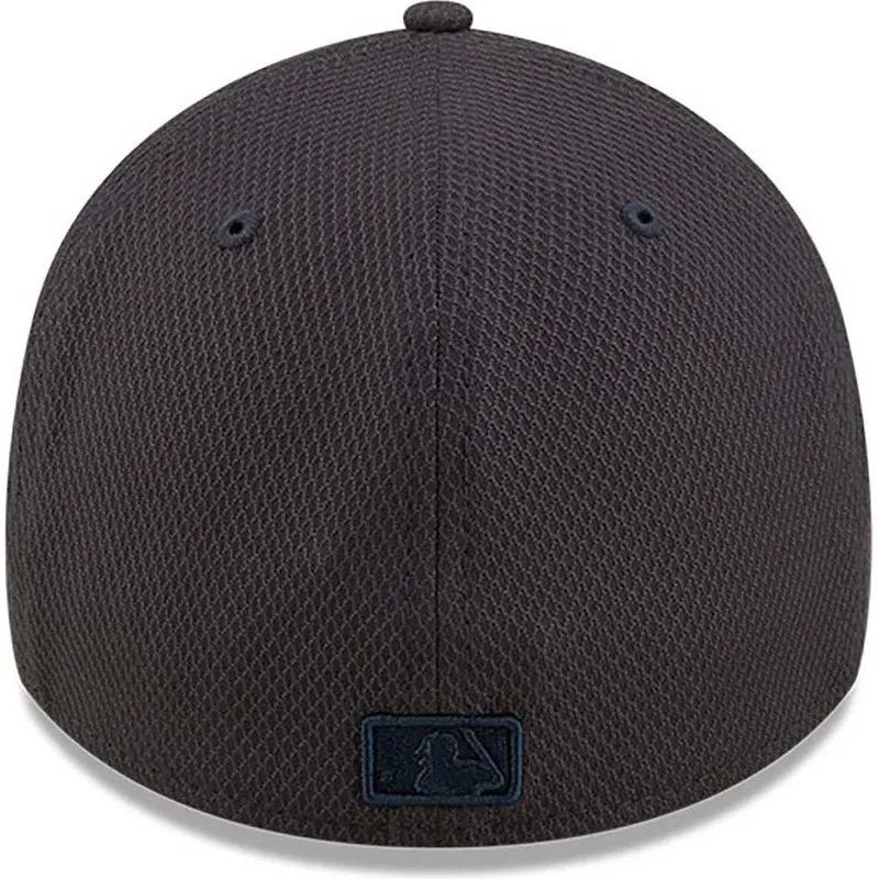 kepure-islenkta-tamsiai-melyna-priglundanti-39thirty-diamond-era-new-york-yankees-mlb-new-era