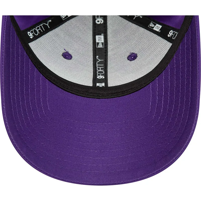 kepure-islenkta-violetine-reguliuojamas-9forty-print-infill-los-angeles-lakers-nba-new-era