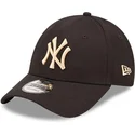 kepure-islenkta-juoda-reguliuojamas-9forty-league-essential-new-york-yankees-mlb-new-era