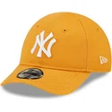 kepure-islenkta-oranzine-reguliuojamas-vaikams-9forty-league-essential-new-york-yankees-mlb-new-era