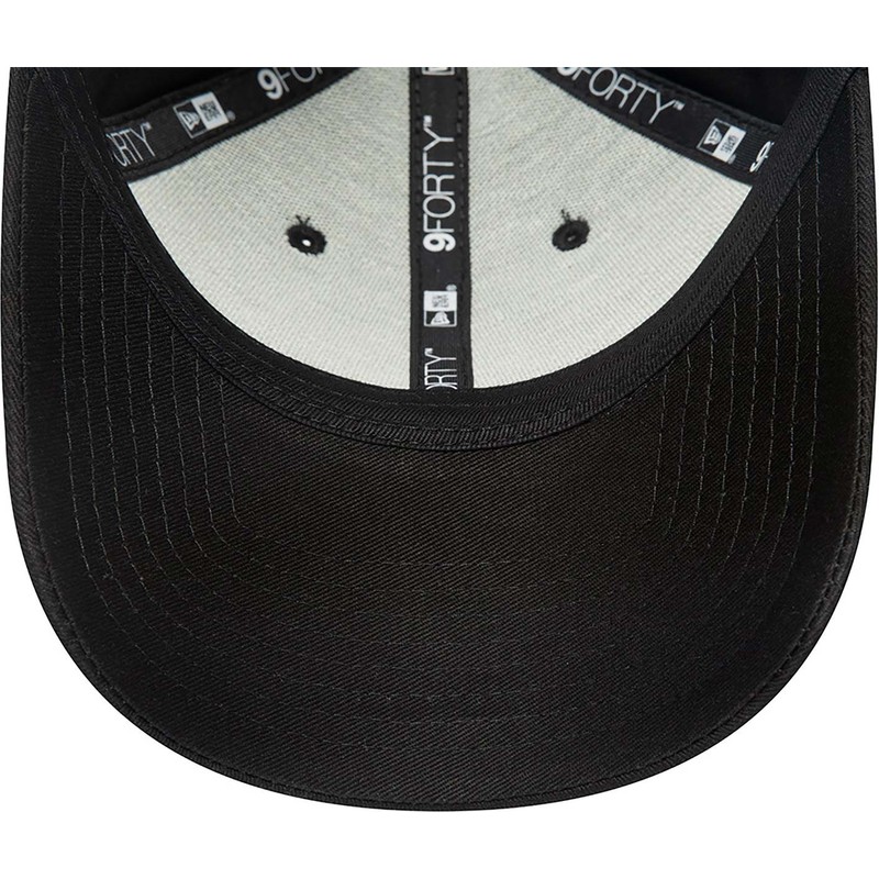 new-era-curved-brim-black-logo-9forty-celtic-football-club-scottish-premiership-black-adjustable-cap