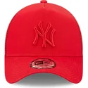 czerwona-czapka-trucker-z-czerwonym-logo-a-frame-tonal-mesh-new-york-yankees-mlb-od-new-era