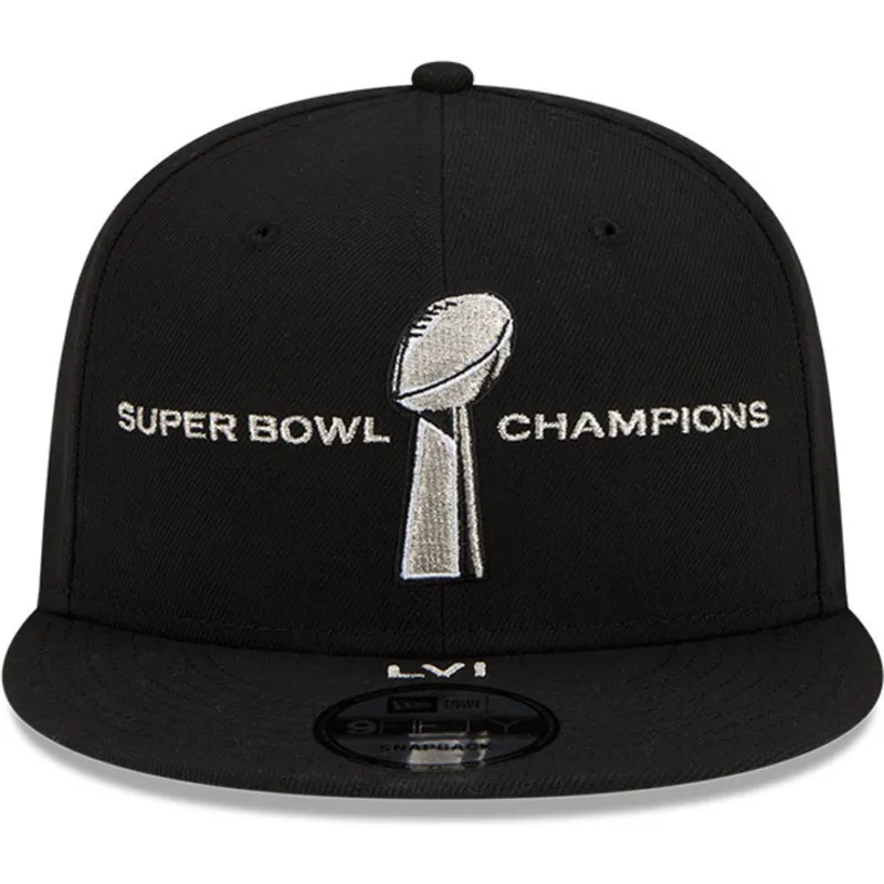 kepure-plokscia-juoda-snapback-9fifty-parade-super-bowl-champions-lvi-2022-los-angeles-rams-nfl-new-era
