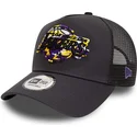 szara-czapka-truckerka-a-frame-team-camo-infill-los-angeles-lakers-nba-od-new-era