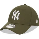 kepure-islenkta-zalia-reguliuojamas-9forty-diamond-era-new-york-yankees-mlb-new-era