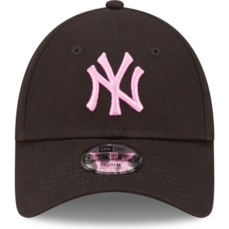 kepure-islenkta-juoda-reguliuojamas-vaikams-rosa-9forty-league-essential-new-york-yankees-mlb-new-era