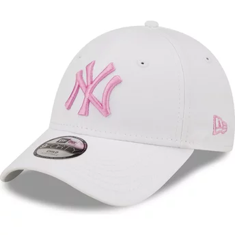 New Era Curved Brim Youth Pink Logo 9FORTY League Essential New York Yankees MLB White Adjustable Cap