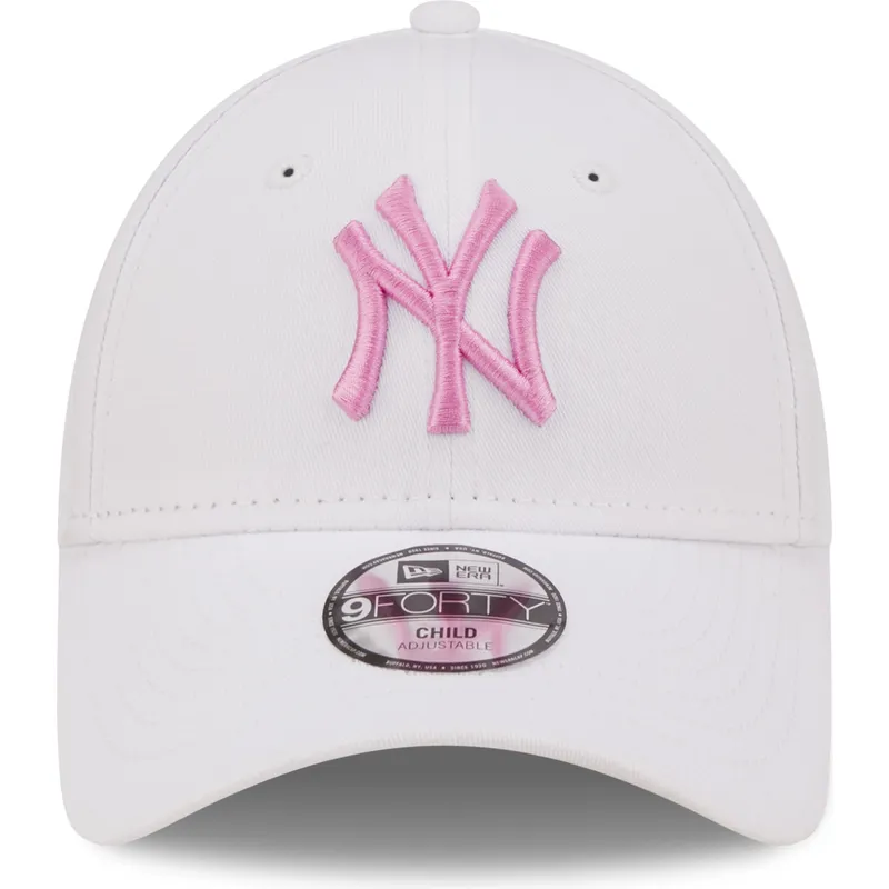 kepure-islenkta-balta-reguliuojamas-vaikams-rosa-9forty-league-essential-new-york-yankees-mlb-new-era