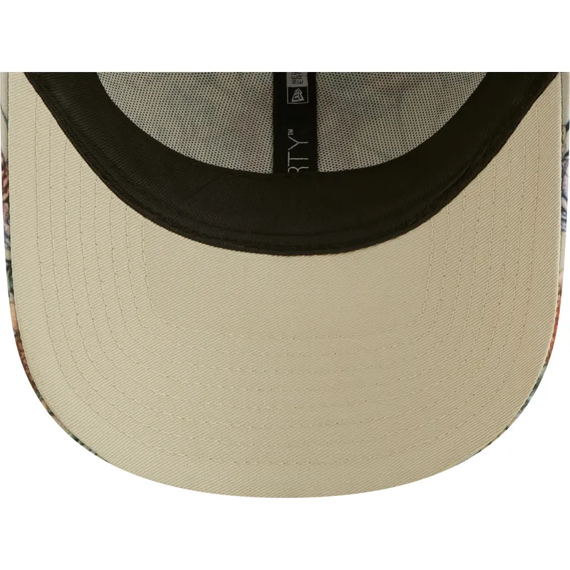 kepure-islenkta-smelio-reguliuojamas-9forty-all-over-print-floral-new-york-yankees-mlb-new-era