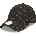 czarna-regulowana-czapka-z-daszkiem-dla-kobiet-9forty-monogram-new-york-yankees-mlb-new-era