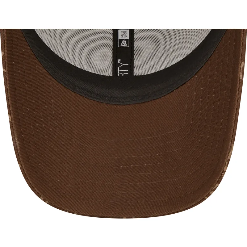 kepure-islenkta-ruda-reguliuojamas-9forty-monogram-new-york-yankees-mlb-new-era kepure-islenkta-ruda-reguliuojamas-9forty-monogram-new-york-yankees-mlb-new-era