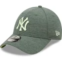 kepure-islenkta-zalia-reguliuojamas-9forty-jersey-essential-new-york-yankees-mlb-new-era