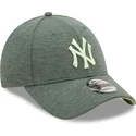 kepure-islenkta-zalia-reguliuojamas-9forty-jersey-essential-new-york-yankees-mlb-new-era