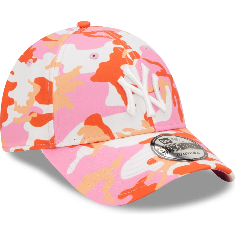 kepure-islenkta-rozine-reguliuojamas-9forty-all-over-print-seasonal-new-york-yankees-mlb-new-era