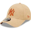 kepure-islenkta-ruda-reguliuojama-juostele-9forty-jersey-essential-new-york-yankees-mlb-new-era