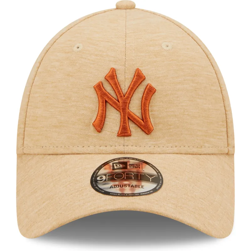 kepure-islenkta-ruda-reguliuojama-juostele-9forty-jersey-essential-new-york-yankees-mlb-new-era
