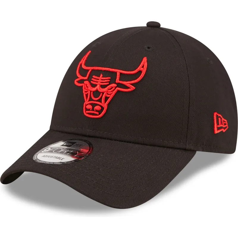 kepure-islenkta-juoda-reguliuojamas-9forty-neon-outline-chicago-bulls-nba-new-era