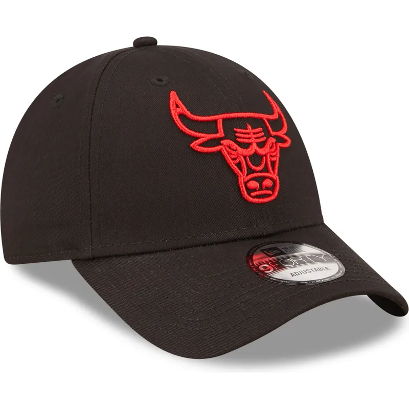 kepure-islenkta-juoda-reguliuojamas-9forty-neon-outline-chicago-bulls-nba-new-era