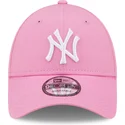kepure-islenkta-rozine-reguliuojamas-9forty-league-essential-new-york-yankees-mlb-new-era