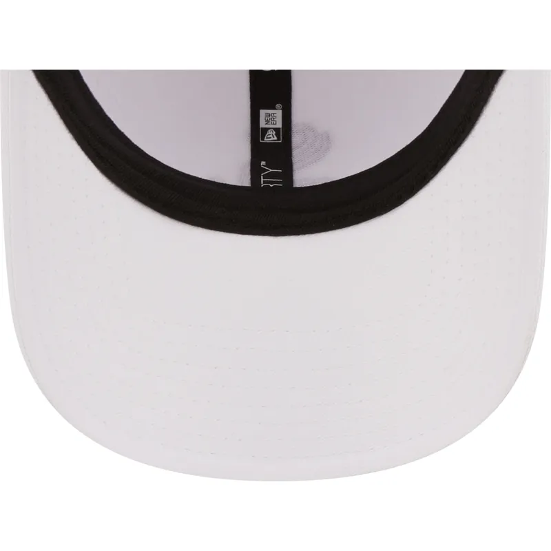 kepure-islenkta-balta-reguliuojamas-9forty-league-essential-chicago-white-sox-mlb-new-era