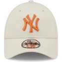 kepure-islenkta-smelio-reguliuojamas-9forty-league-essential-new-york-yankees-mlb-new-era