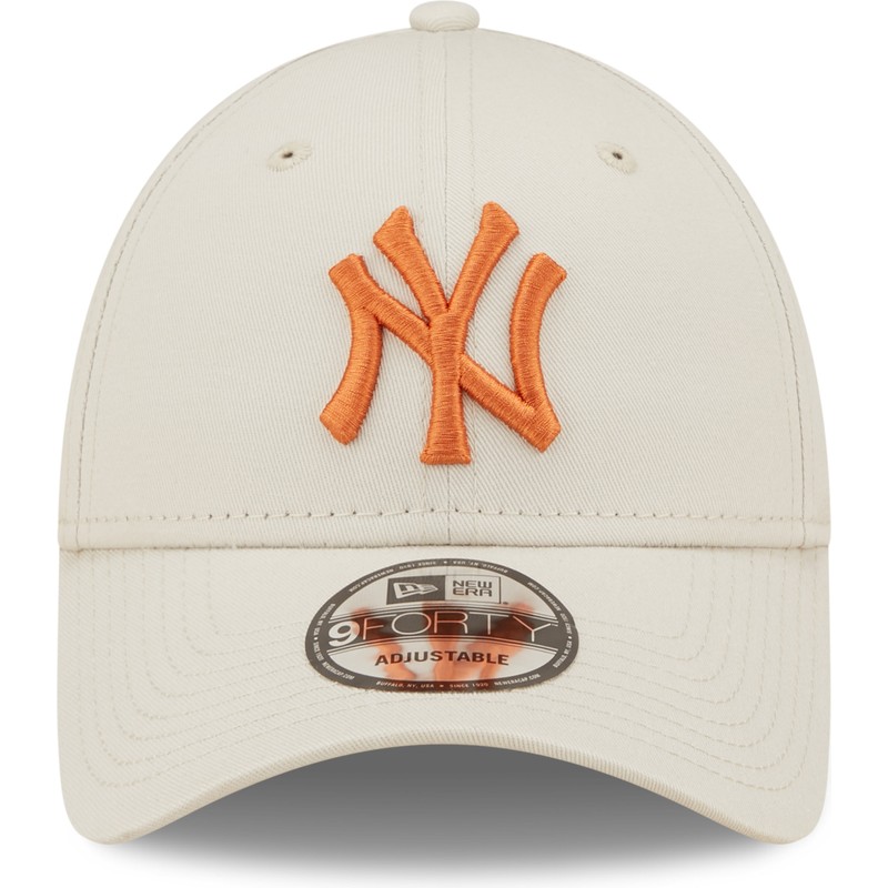 new-era-curved-brim-orange-logo-9forty-league-essential-new-york-yankees-mlb-beige-adjustable-cap