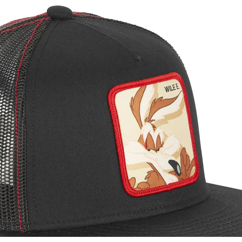 cap-plokscia-black-snapback-coyote-looney-tunes-capslab