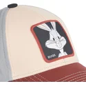 bezowa-granatowa-i-czerwona-czapka-z-zakrzywionym-daszkiem-snapback-bugs-bunny-bu6-looney-tunes-od-capslab