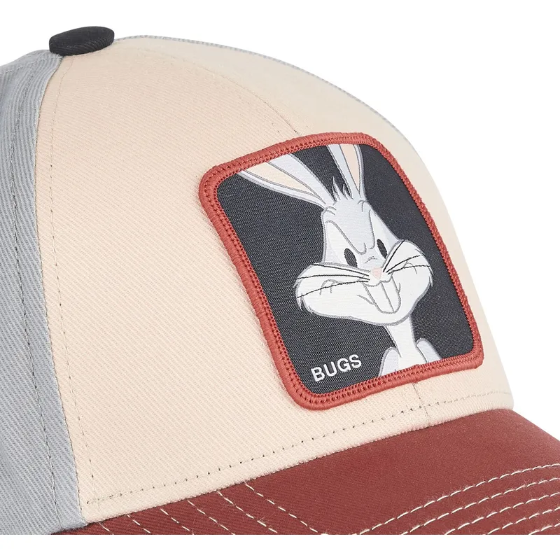 bezowa-granatowa-i-czerwona-czapka-z-zakrzywionym-daszkiem-snapback-bugs-bunny-bu6-looney-tunes-od-capslab