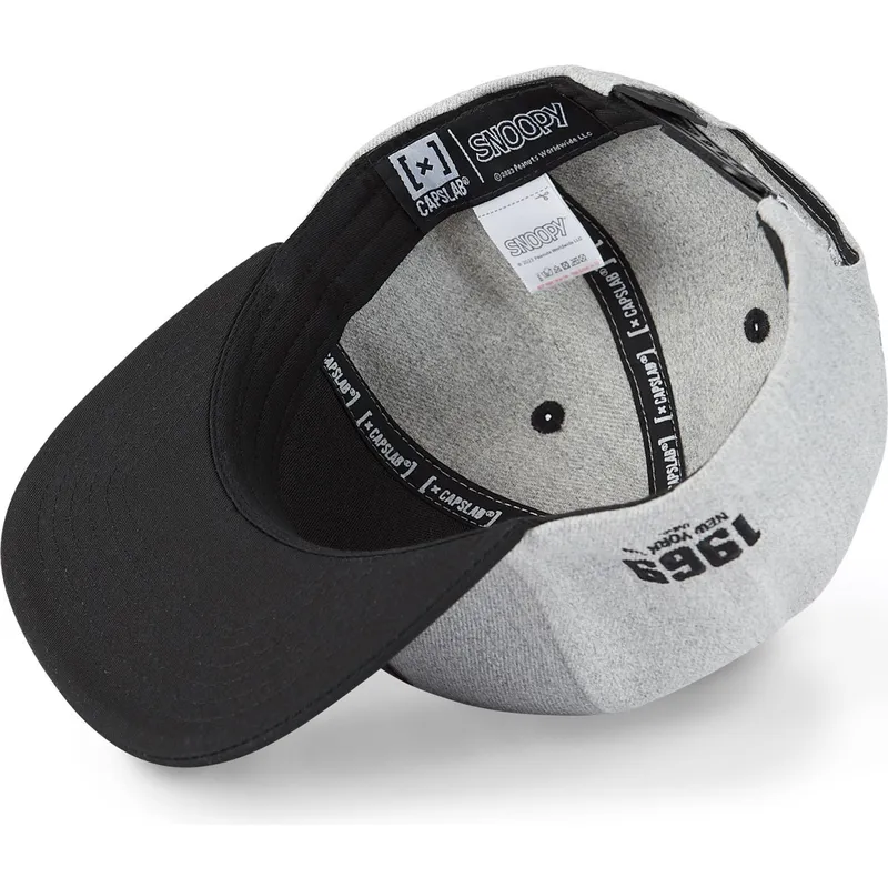 kepure-plokscia-pilka-snapback-far-out-naw3-snoopy-zemes-riesutai-capslab